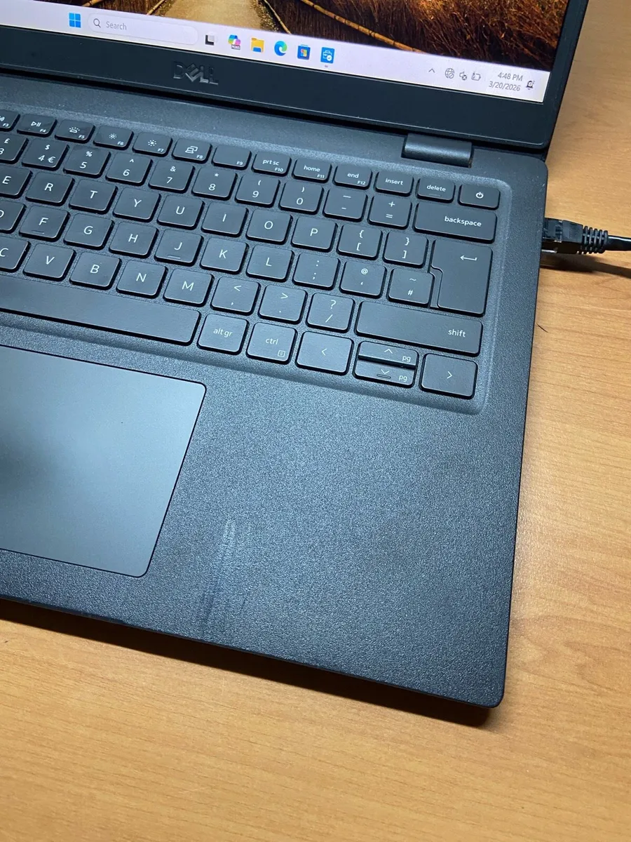 Dell i7 pro laptop for sale win 11 pro - Image 2