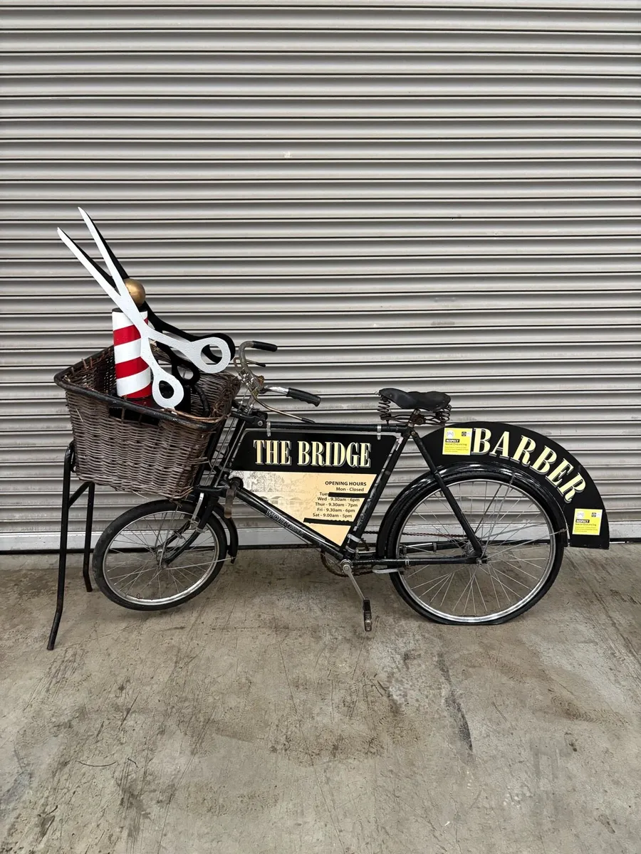Vintage butchers bike - Image 1