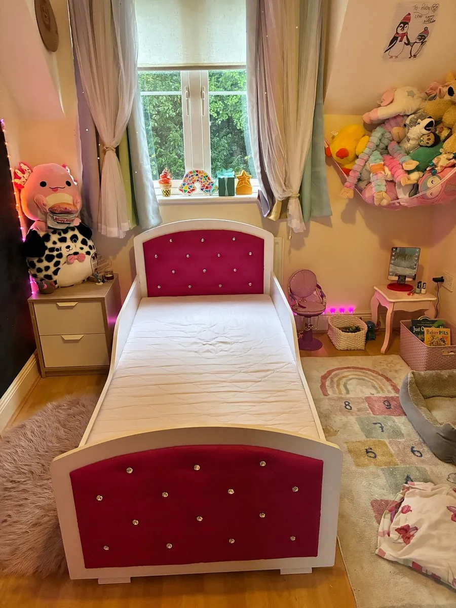 Girls Pink and Diamanté bed - Image 1