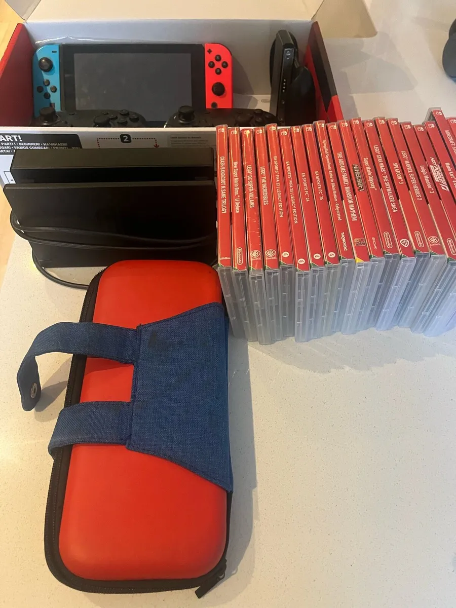 Nintendo Switch plus 20 games & more - Image 4