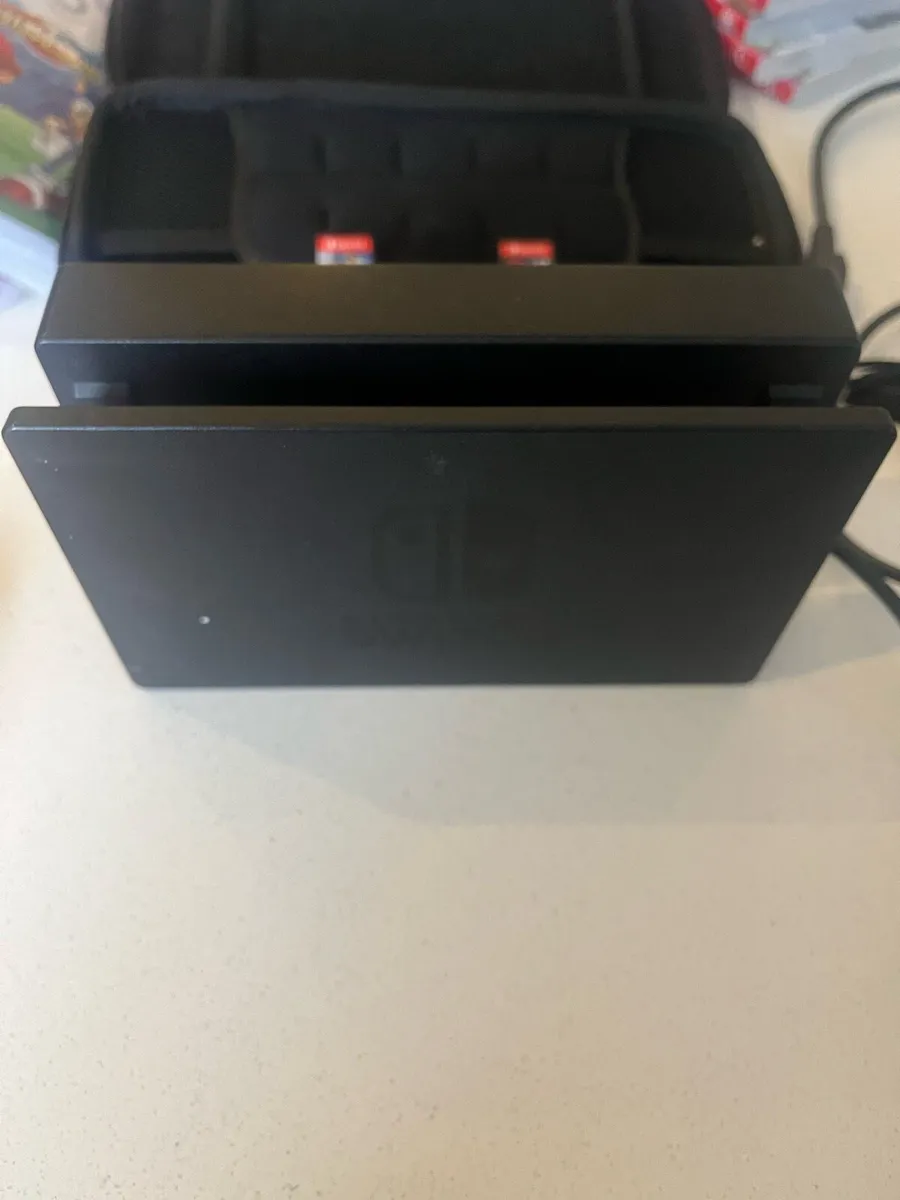Nintendo Switch plus 20 games & more - Image 2