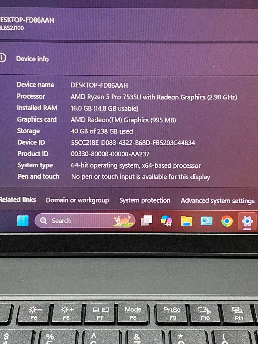 Lenovo laptop 16/255 windows 11 pro - Image 4