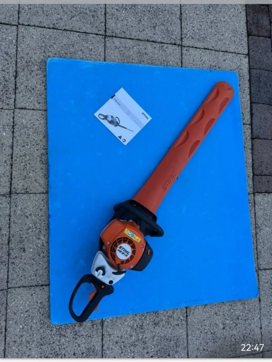 Hedge trimmer - Image 1