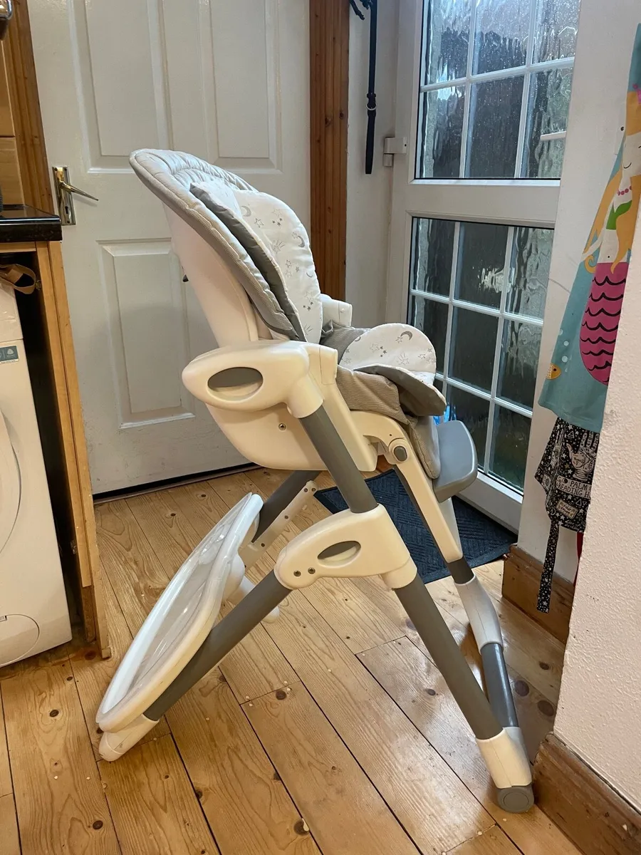 Joie Mimzy 2-in-1 highchair (Starry Night) - Image 2