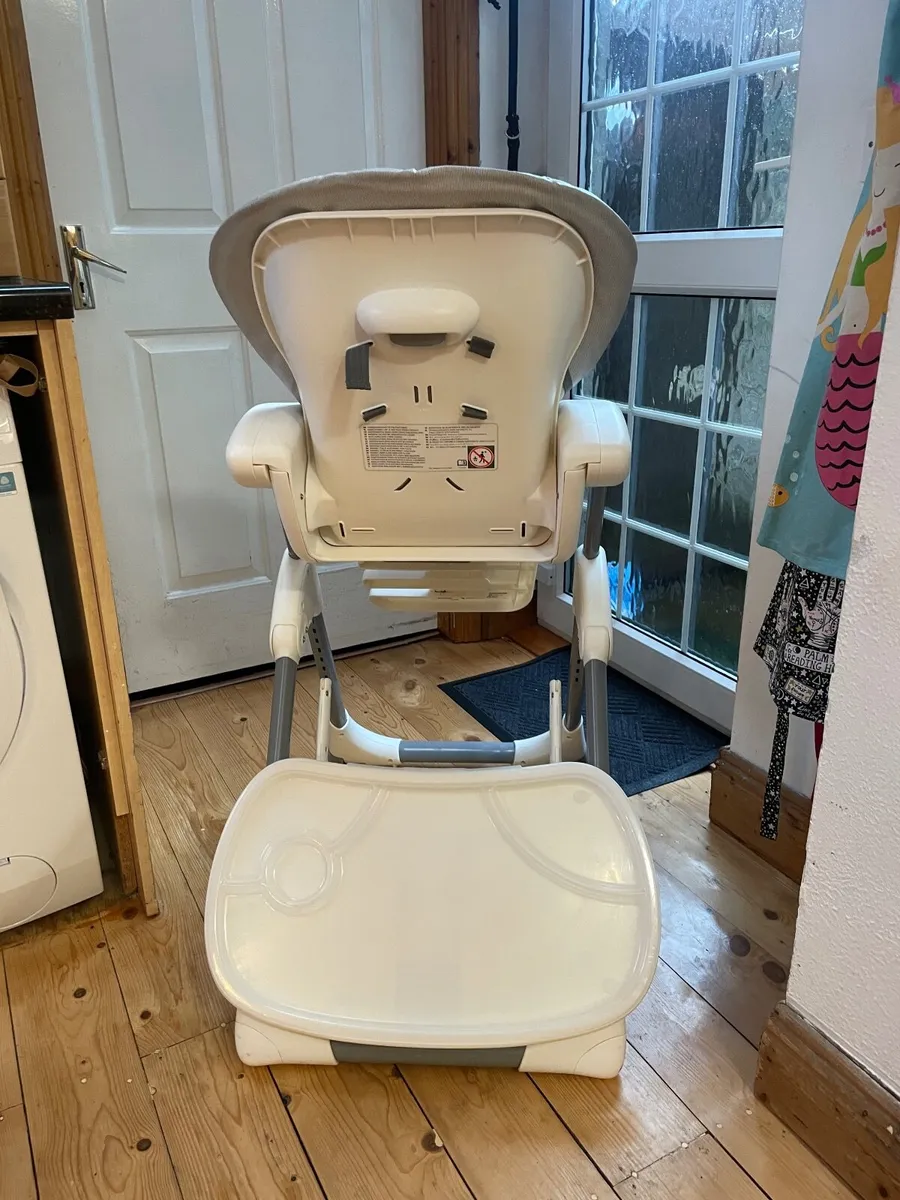Joie Mimzy 2-in-1 highchair (Starry Night) - Image 3