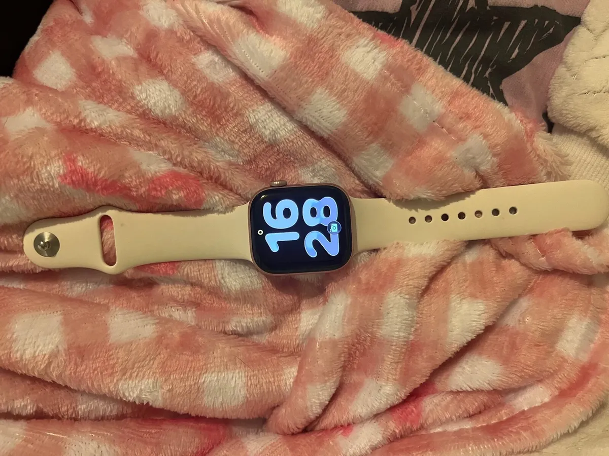 Apple Watch - Image 3