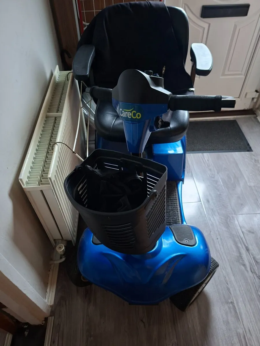 Mobility scooter - Image 1