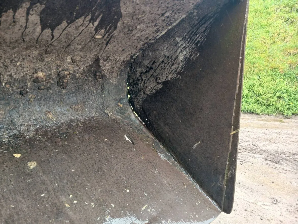Bucket Pin and Cone - Image 2