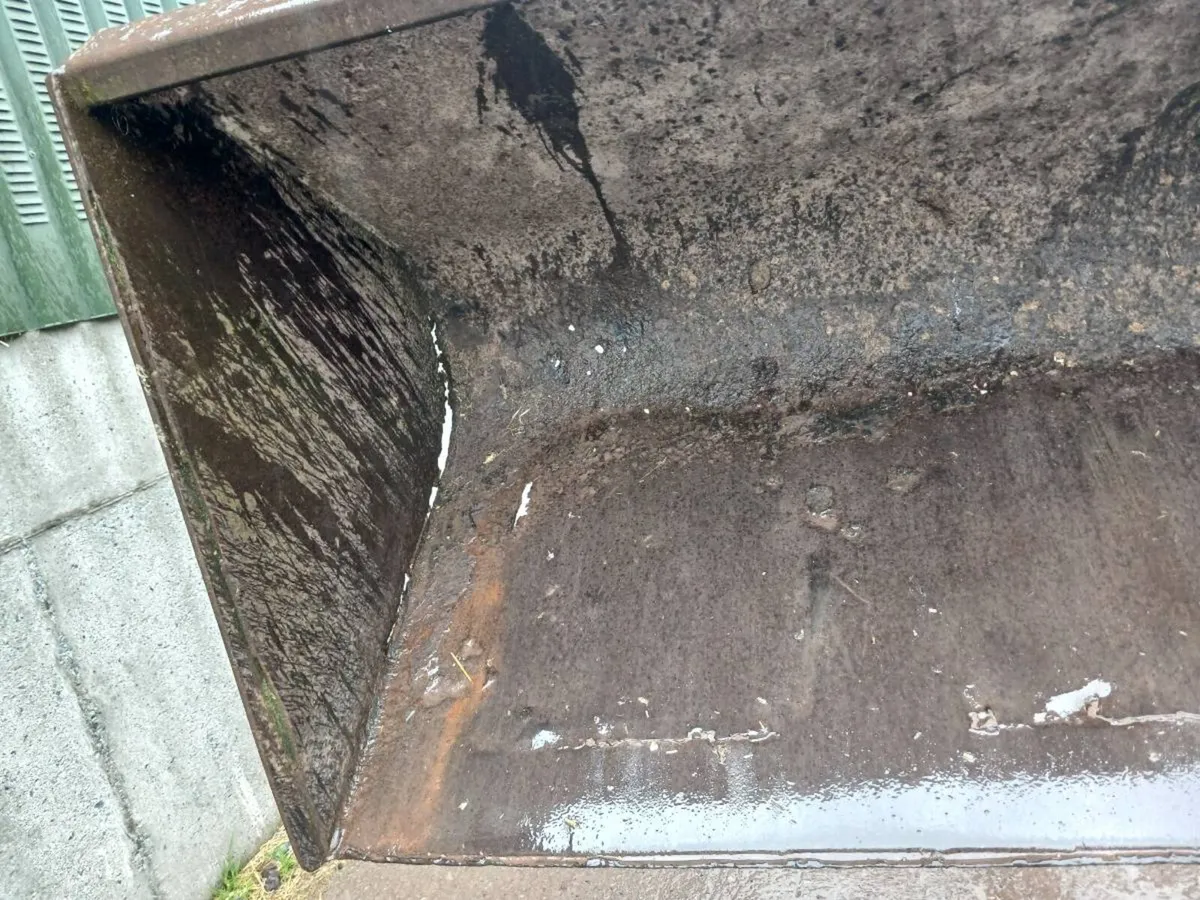 Bucket Pin and Cone - Image 4