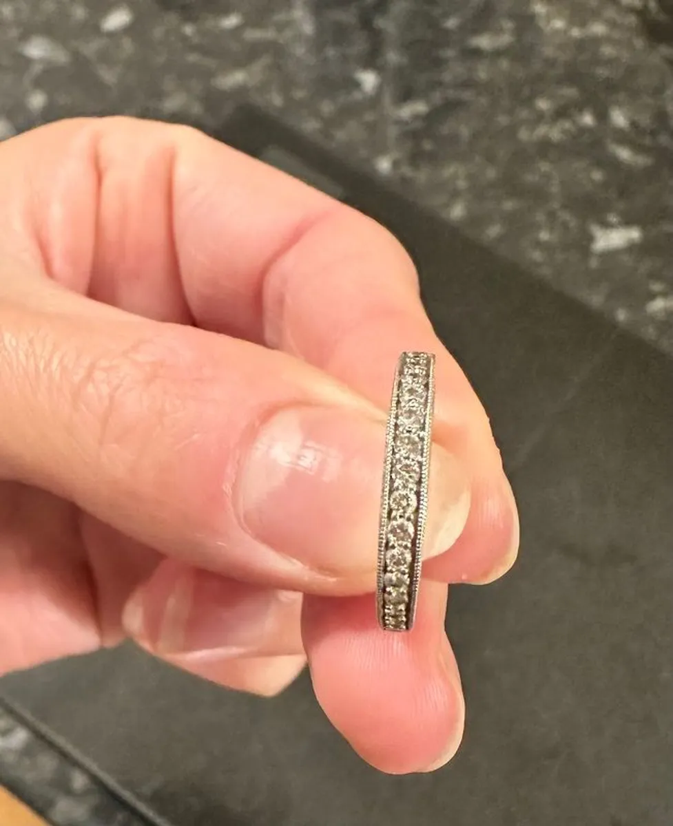Diamond ring (dress/wedding band) - Image 3