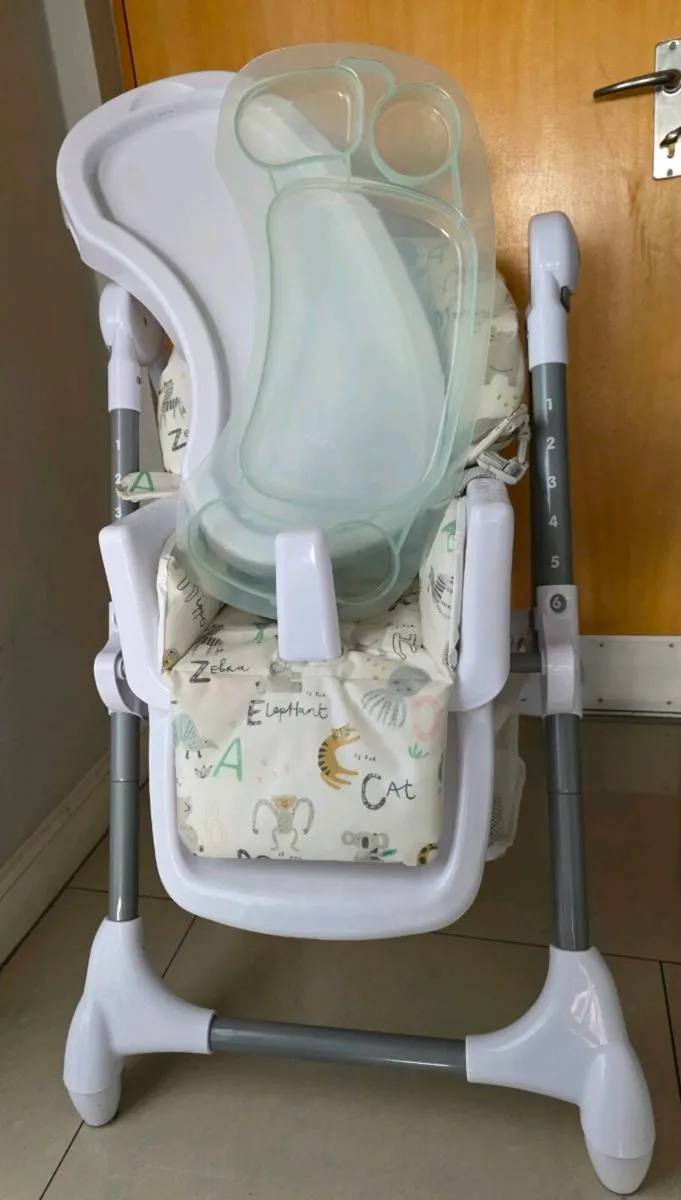 Highchair- Jungle Alphabet Mamas & Papas - Image 2