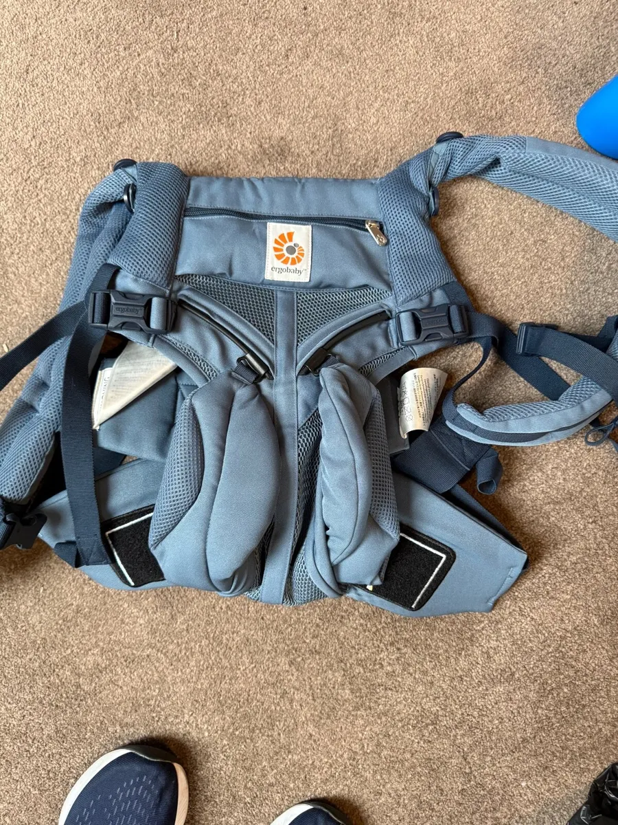 Ergobaby Omni Baby Carrier - Image 1