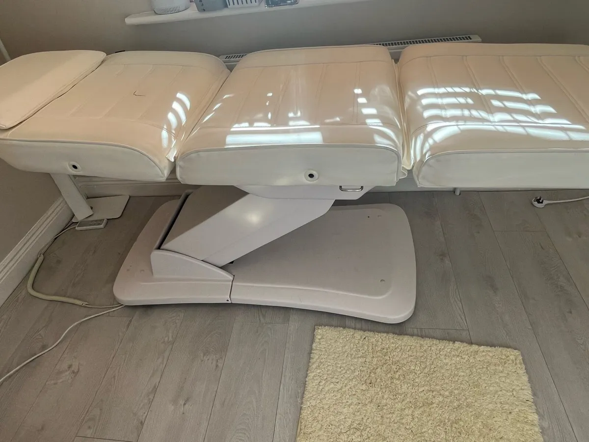 Electric beauty bed - Image 4