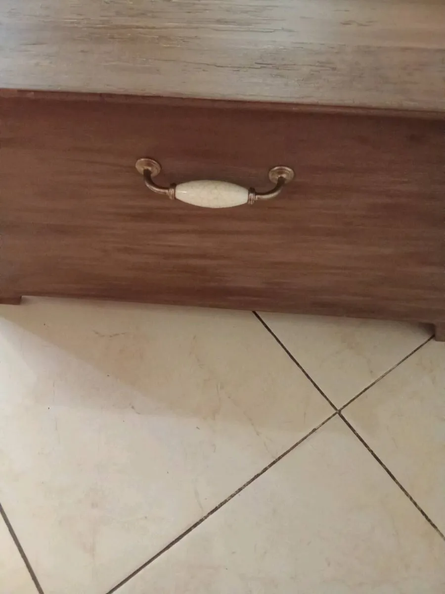 Log box - Image 1