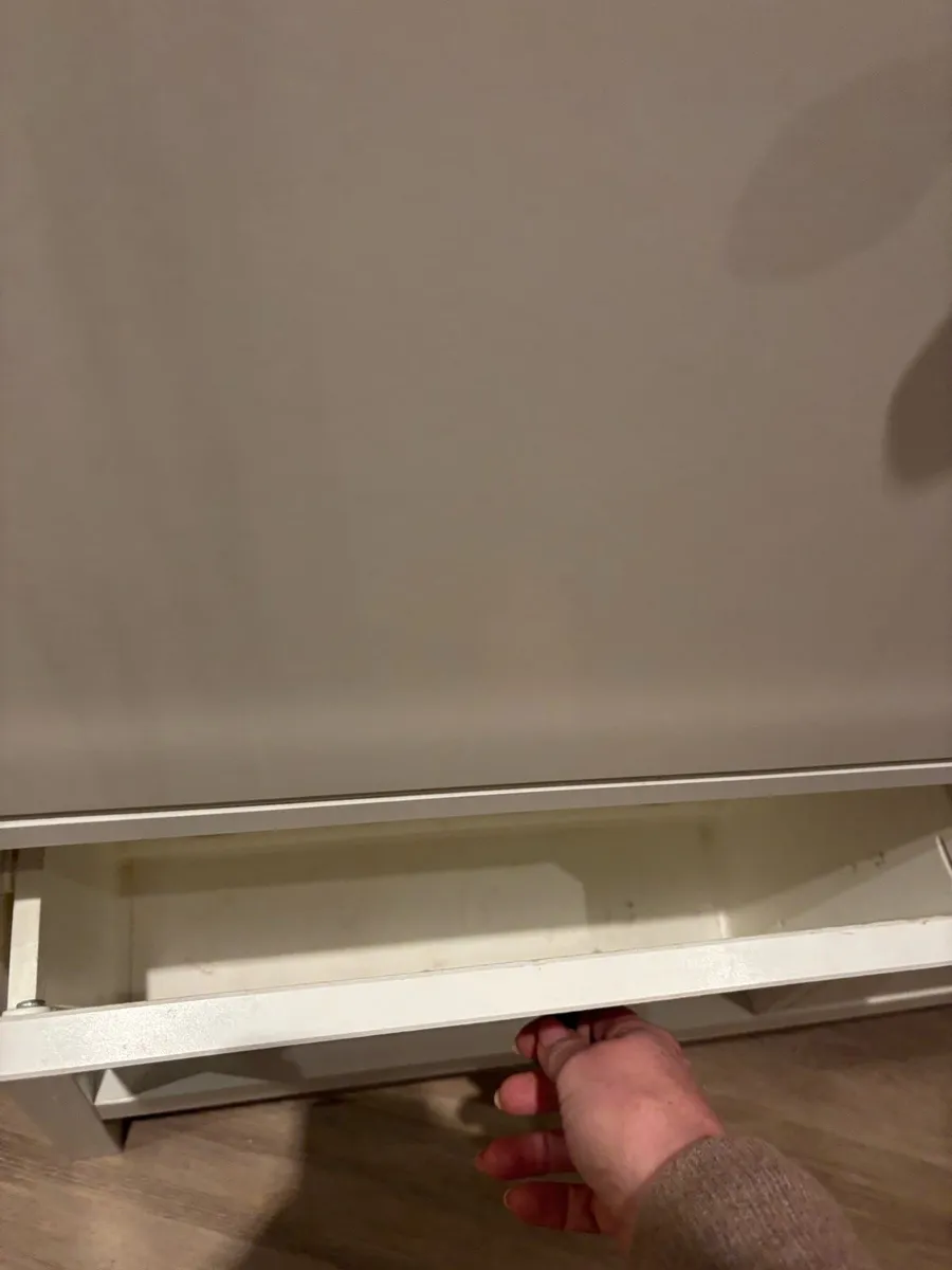 White shoe cabinet - Image 3