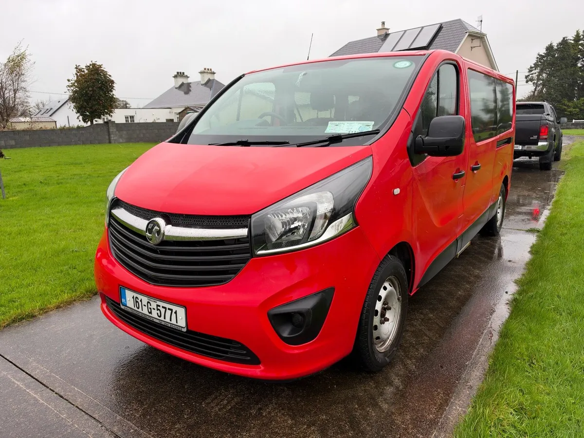 2016 Opel Vivaro 1.6cdti Minibus 9 seater - Image 2