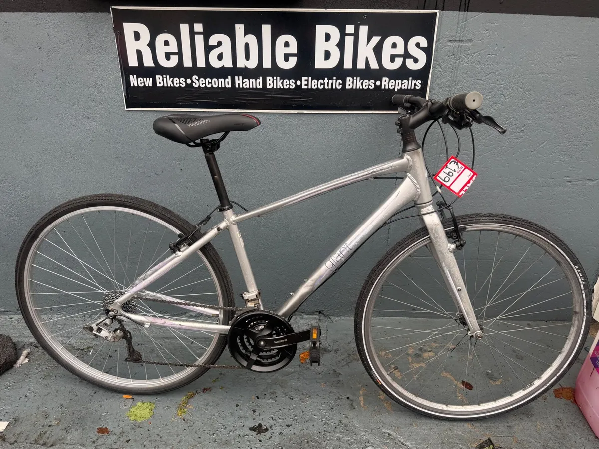 Giant bike❗️Open 7 days of the week ❗️ - Image 1