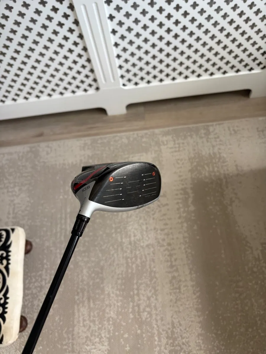 Taylormade M6 d type stiff shaft driver - Image 3