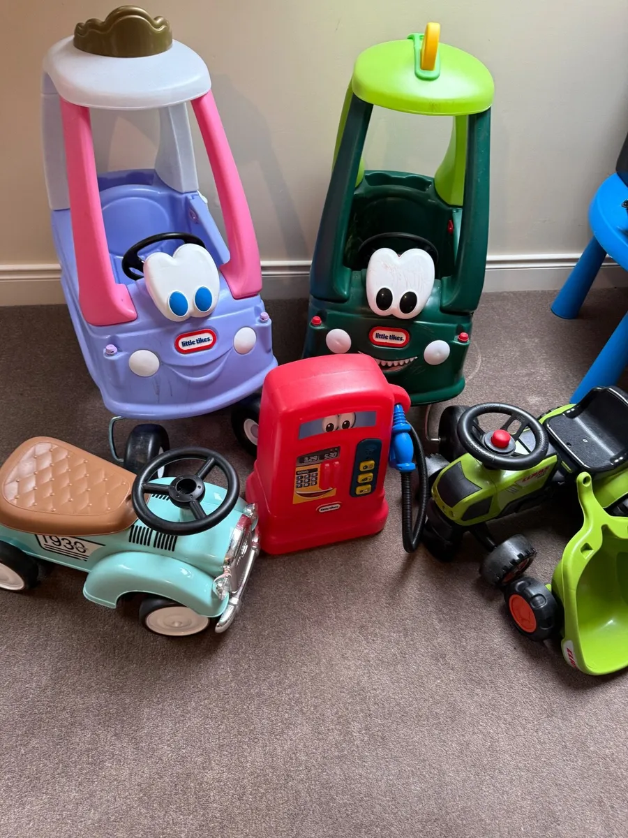 Little Tikes Cozy Coupe Bundle – Princess & Dino C - Image 1