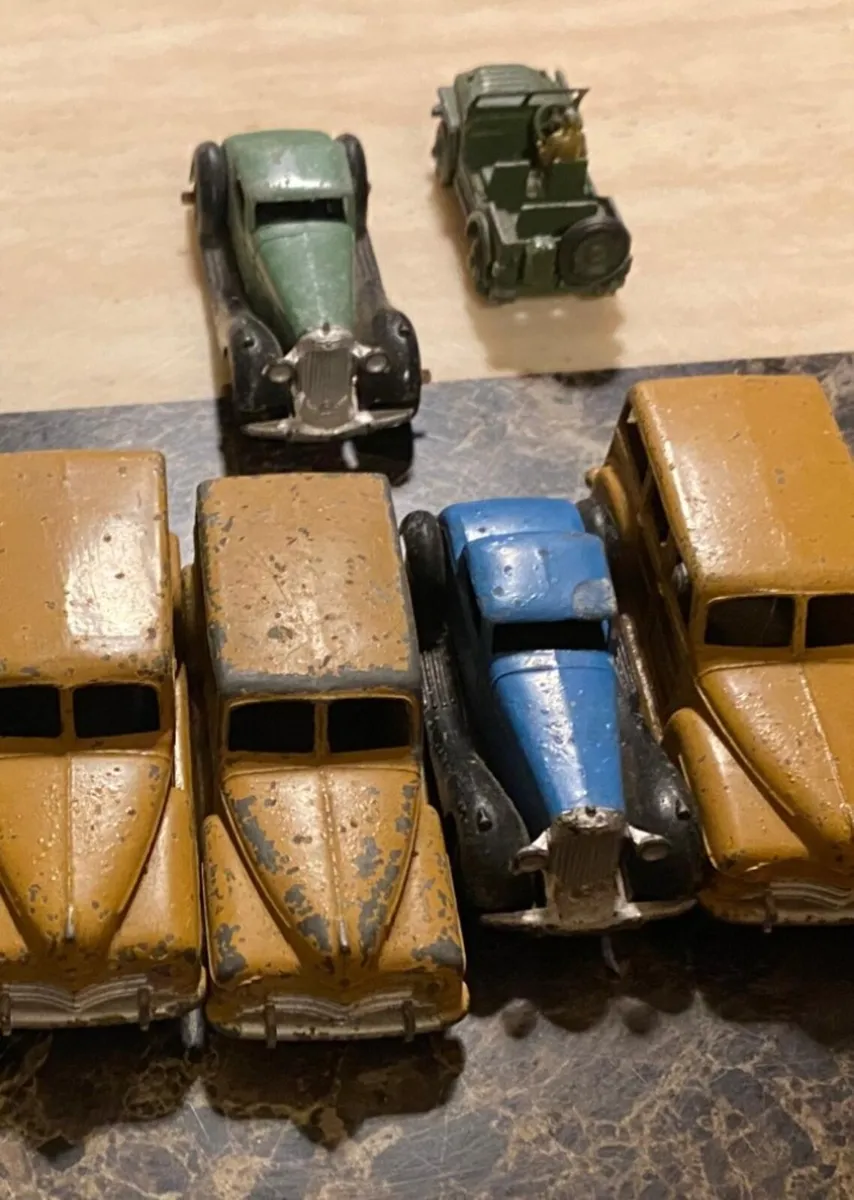 RARE COLLECTION OF DIE-CAST MODELS DINKY🚗 - Image 3