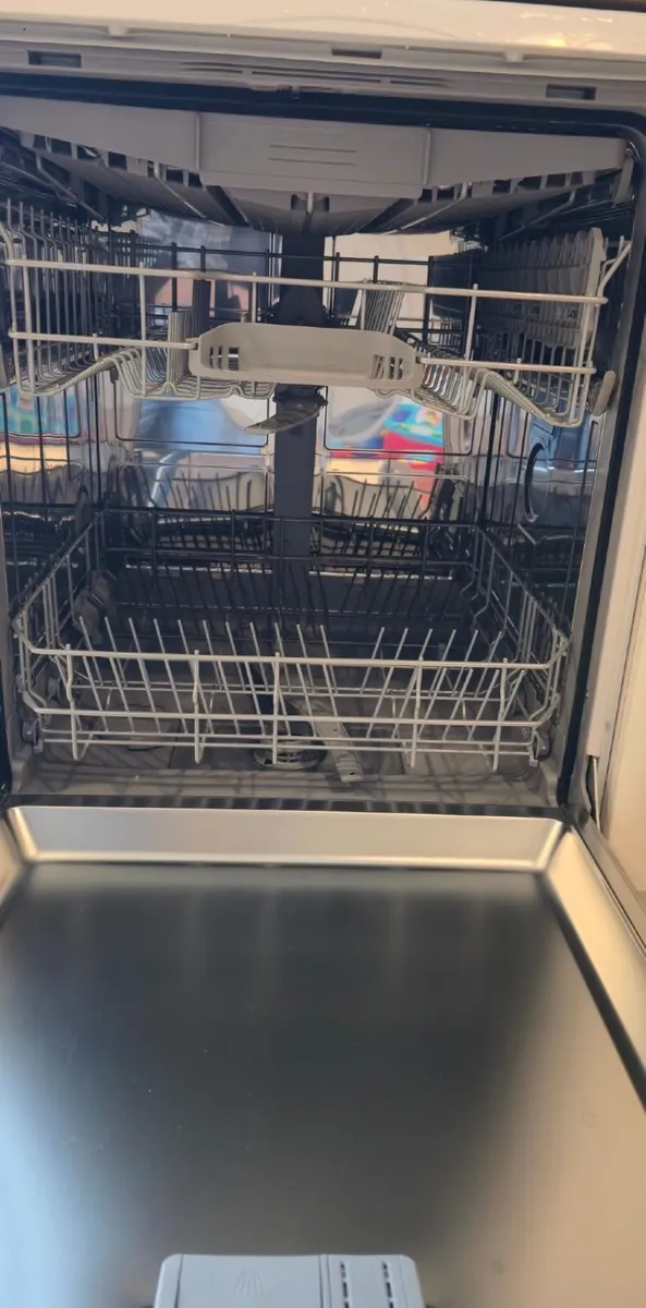 Bosch Dishwasher - Image 3