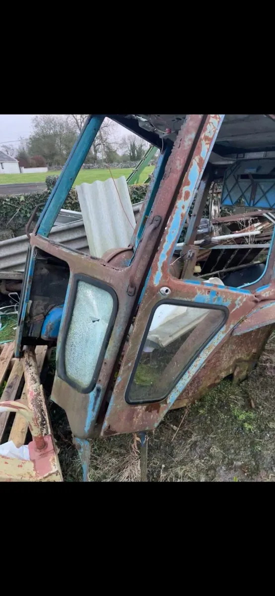 Ford Tractor - Image 4