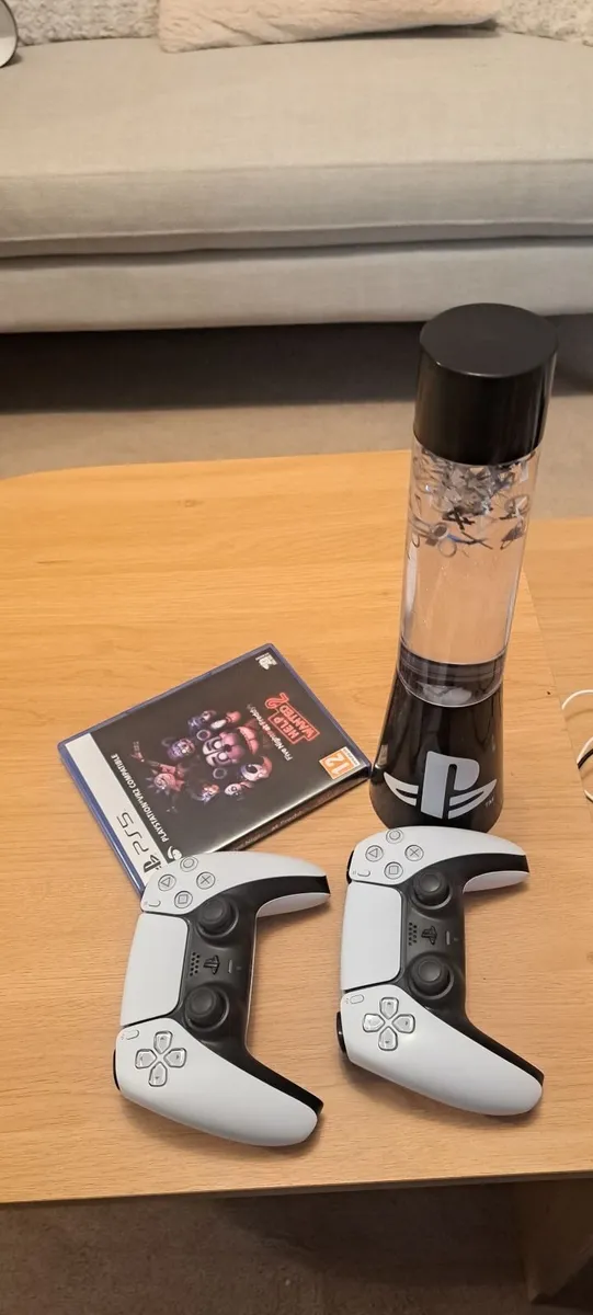 PS5 Slim Disc and Digital - Image 3