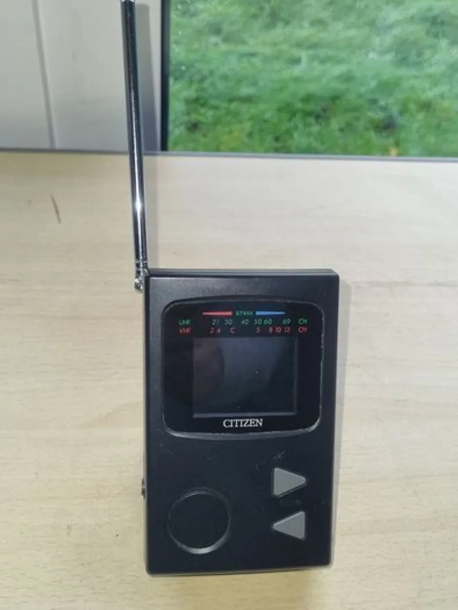 Citizen ST955 portable, pocket-sized television - Image 1