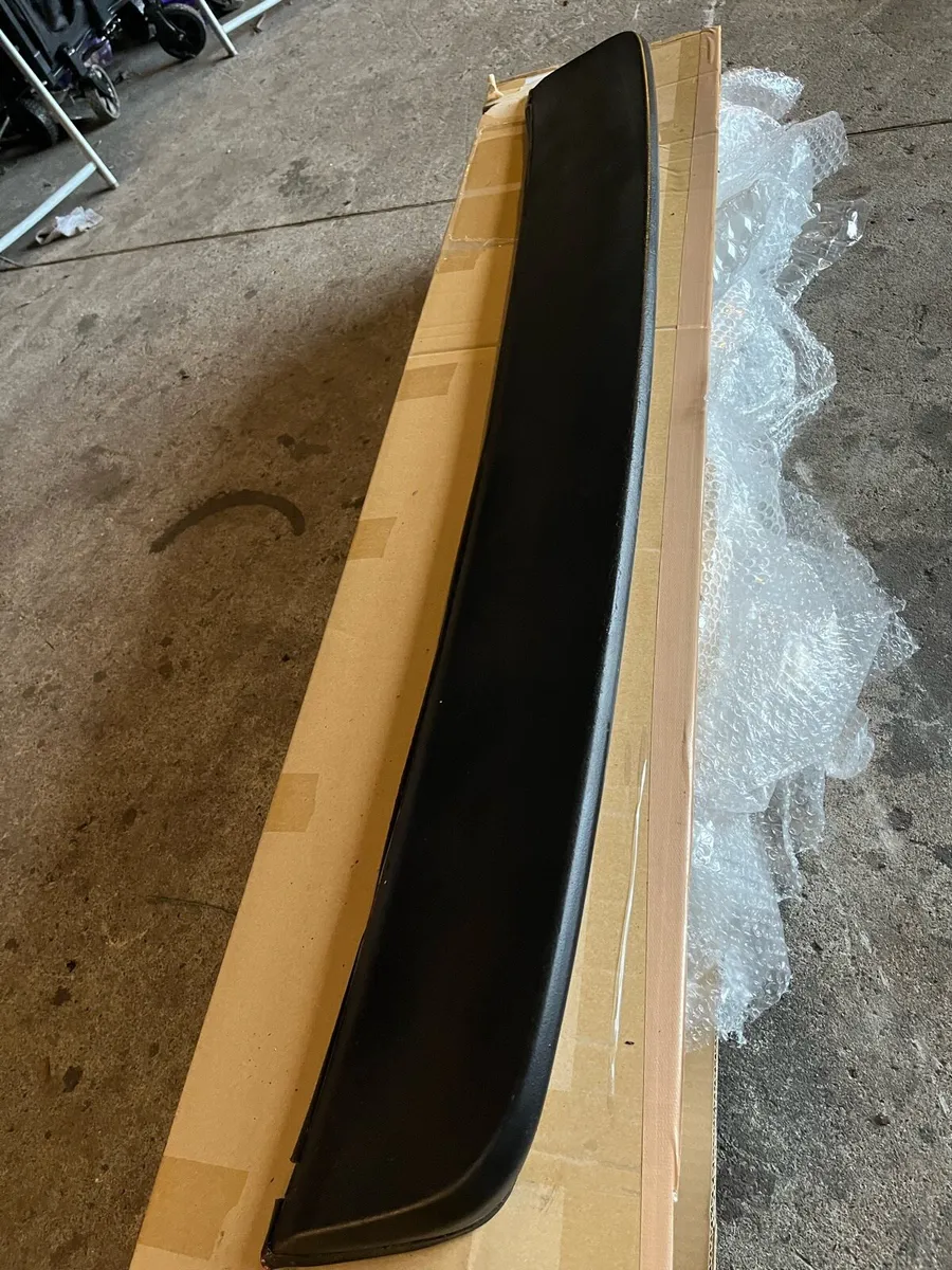 Toyota corolla levin trueno spoiler ae86 - Image 3