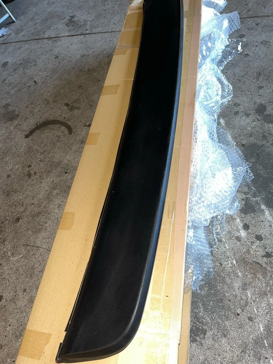 Toyota corolla levin trueno spoiler ae86 - Image 2