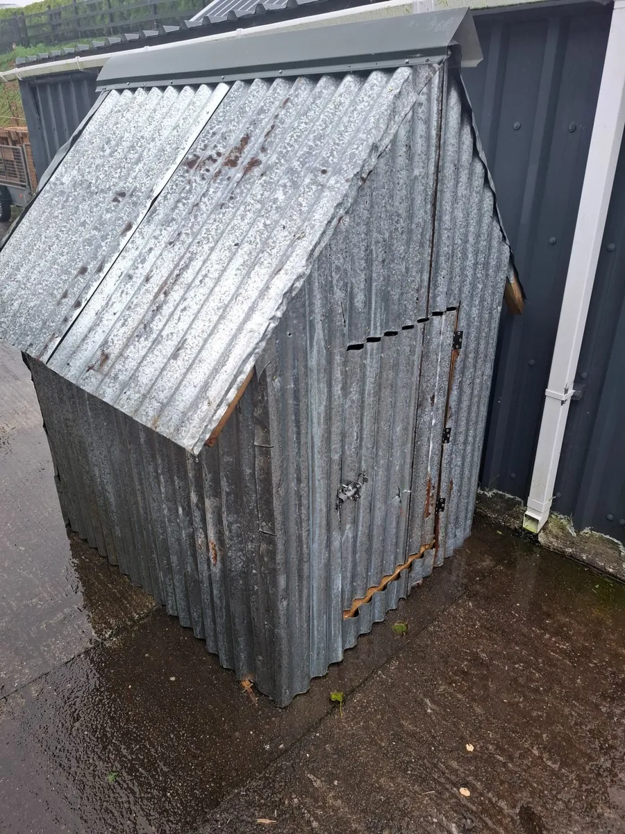 Doghouse