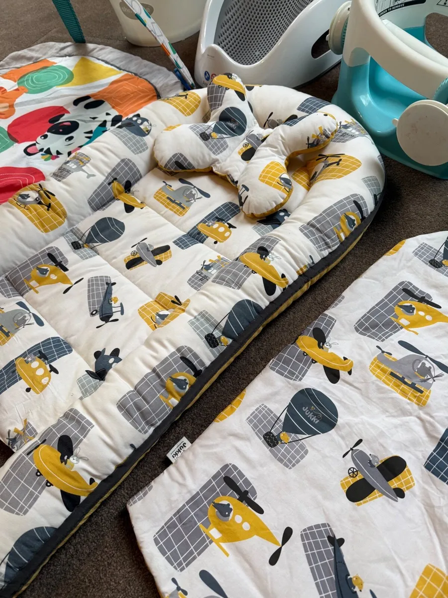 Jukki Baby Nest Set – Aeroplane Print, Pram Liner - Image 1