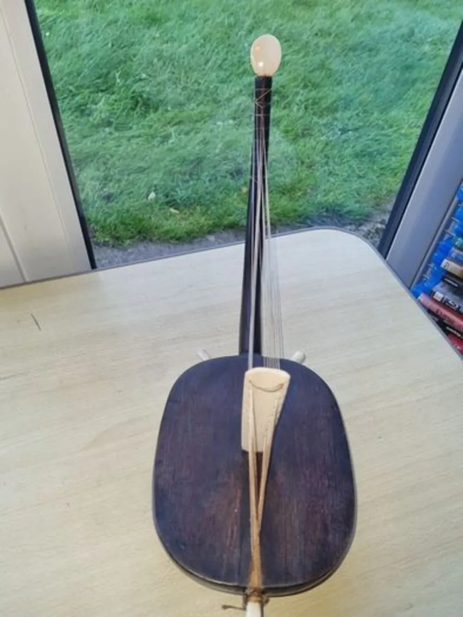 Adungu (traditional African arched harp) - Image 2