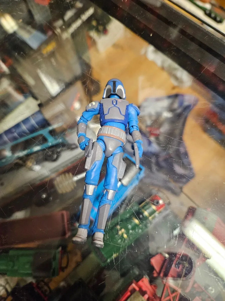 Star Wars Figure - Image 1