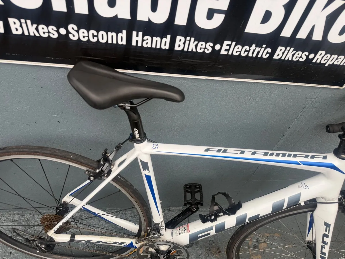 Fuji Altamira Full carbon ❗️Open 7 days of the wee - Image 4