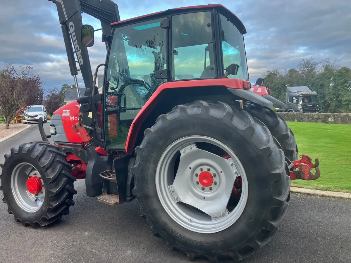 Mc Cormick 4WD with Loader - Image 4