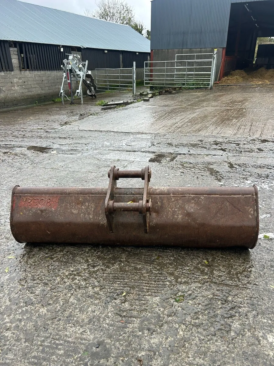 Buckets - Image 2