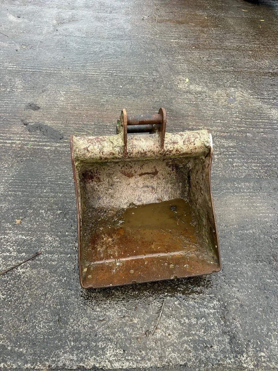 Buckets - Image 3