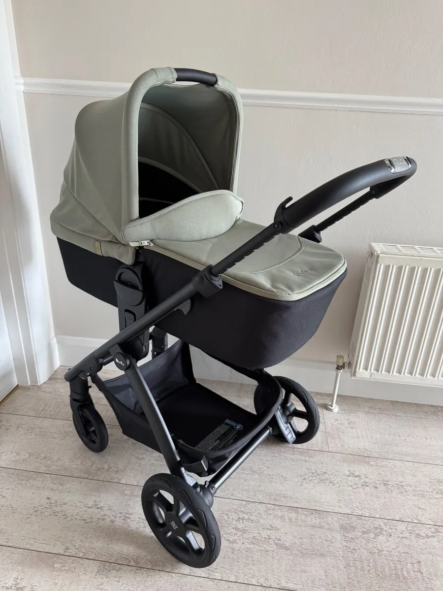 Silver Cross Tide Pram - Image 4