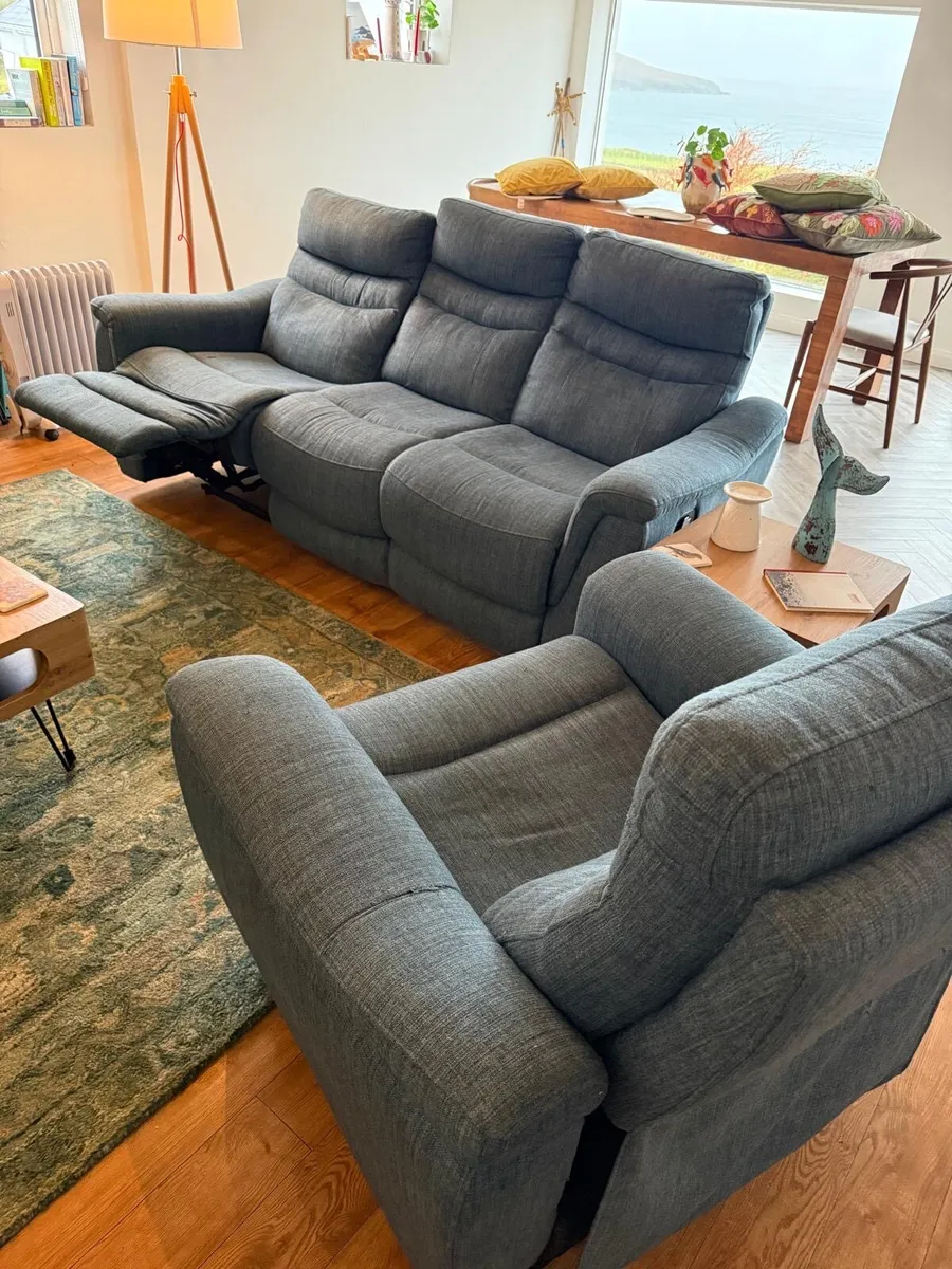 Couch - Image 1