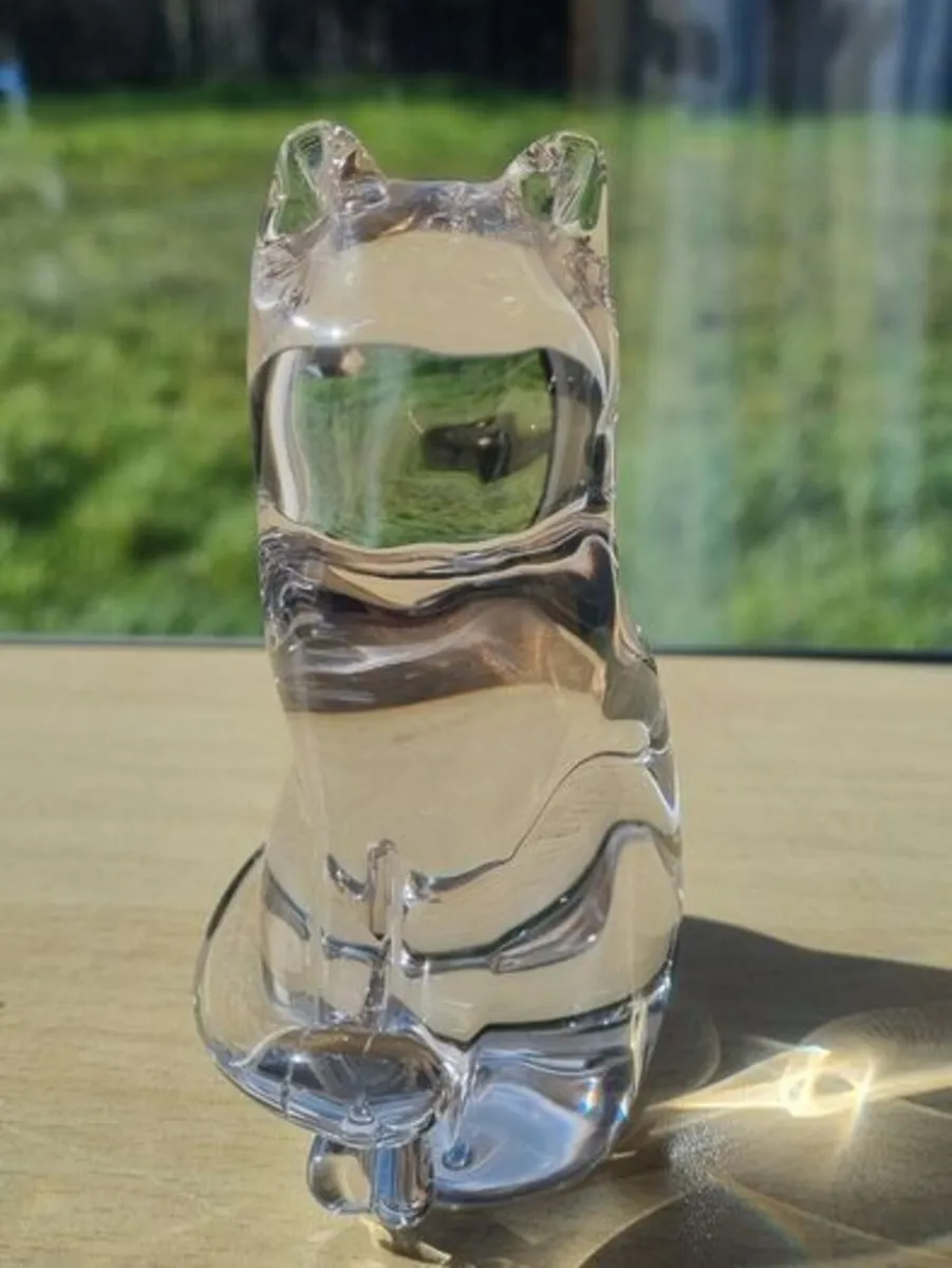 Crystal figurine of a cat in a sitting position - Image 2