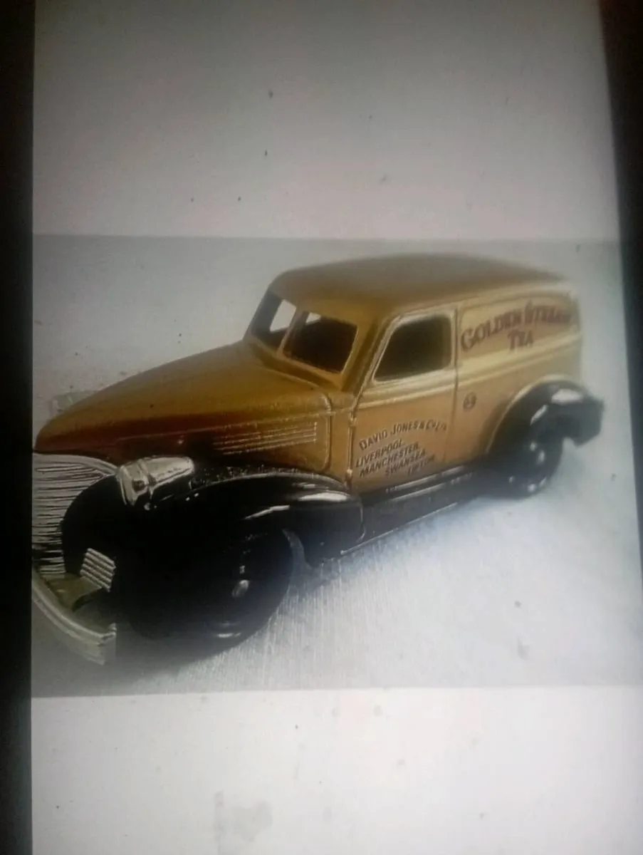 LLEDO DAYS  GONE 1939 CHEVROLET  PANEL VAN - Image 2