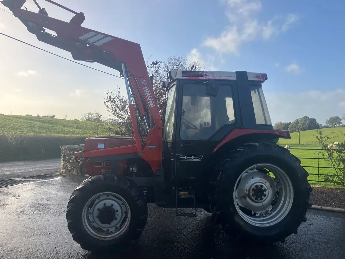 Case 985  4WD with Loader - Image 2