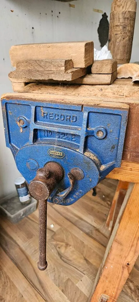 ANTIQUE WORKBENC - Image 4