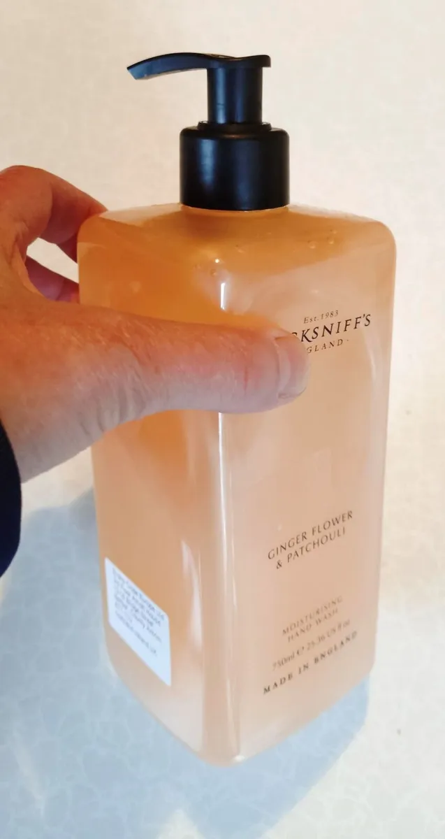 750ML PECKSNIFF'S GINGER FLOWER & PATCHOULI (NEW). - Image 4