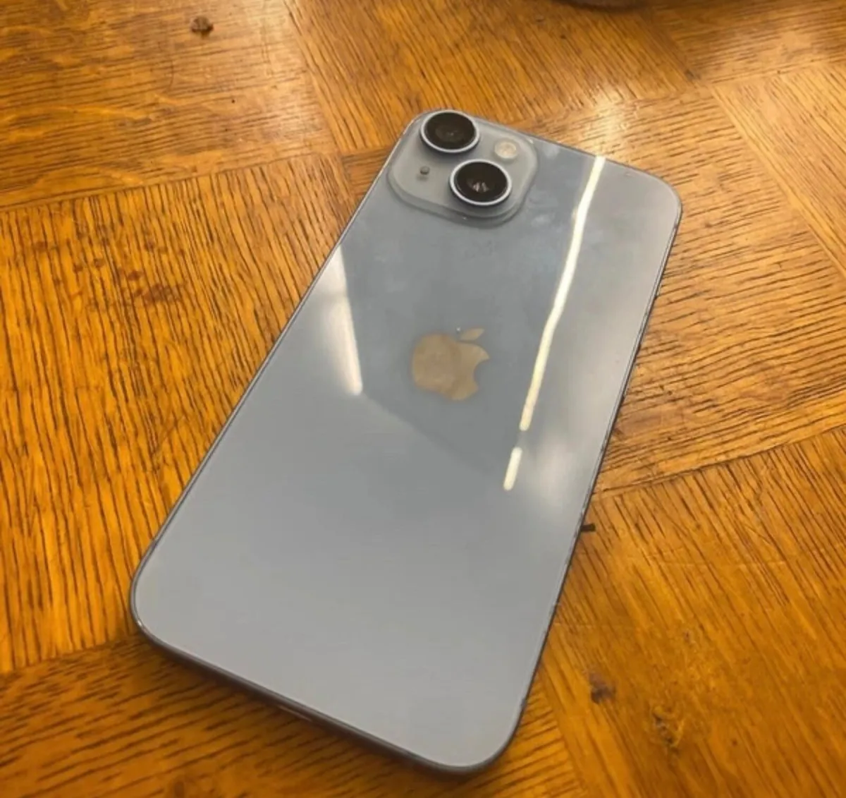 iPhone 14 - Image 1