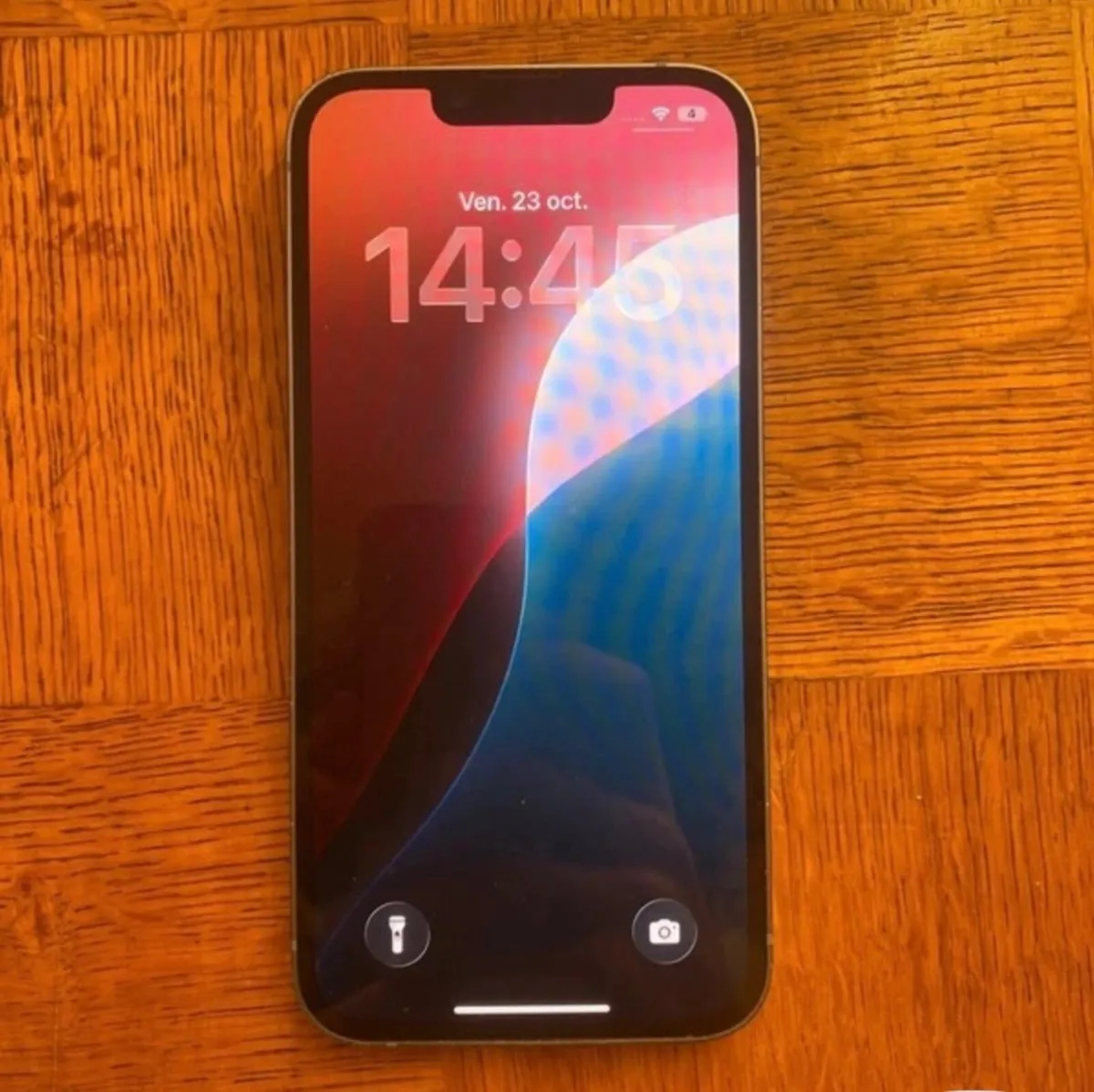 iPhone 14 - Image 3