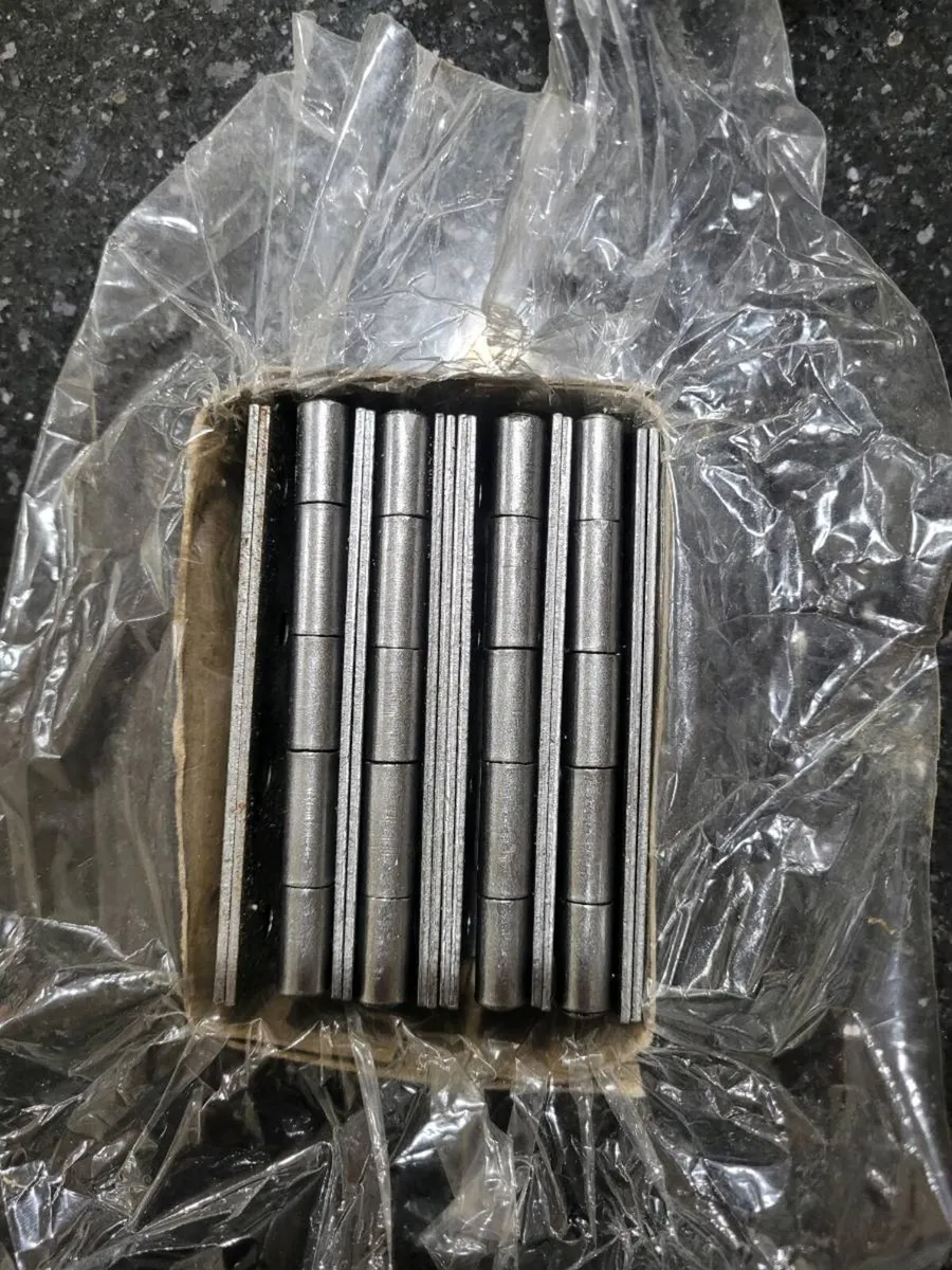 Steel hinges - Image 1