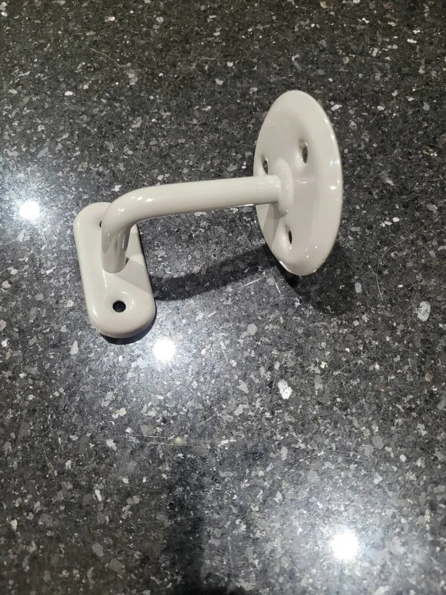 Handrail support bracket - Image 2