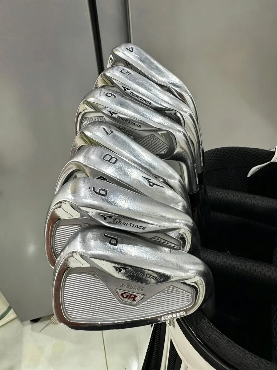 Used Bridgestone Men’s Full Golf Set 11 Clubs | 3 - Image 3